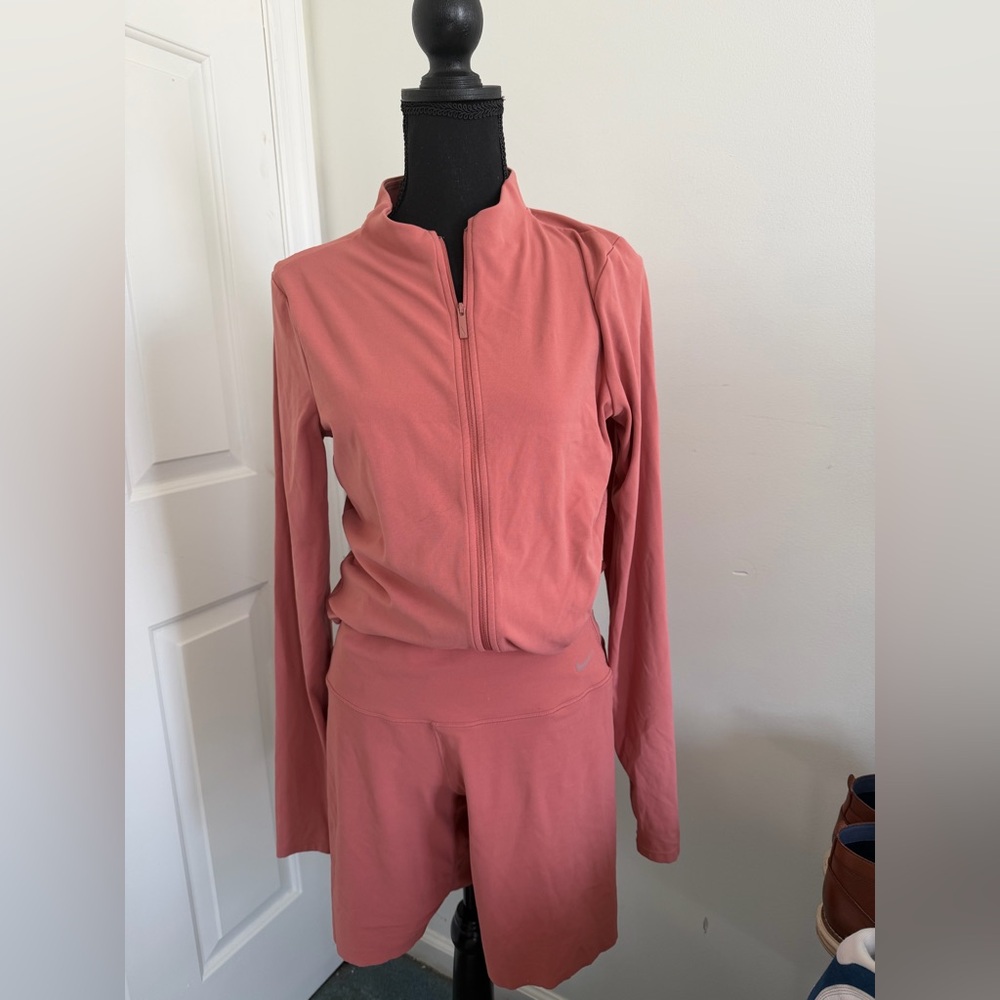 NIKE Zenvy DRI FIT Coral Zip-Up Jacket and Shorts Set